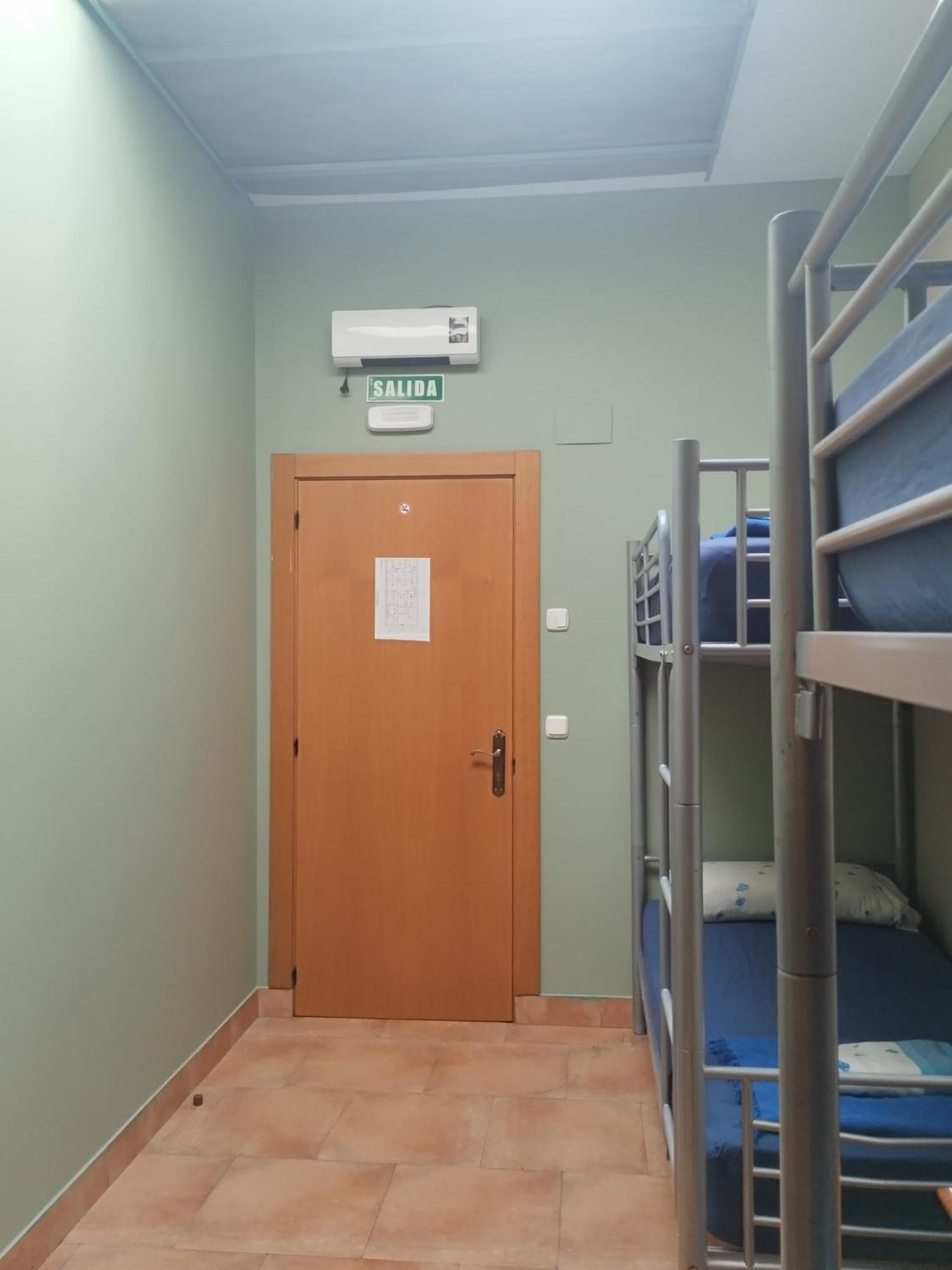 Family Room,1652769283:JPEG